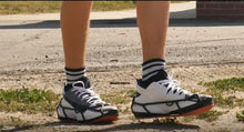 Load image into Gallery viewer, Undershoe Court Series